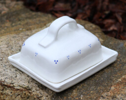 Máslenka - modré puntíky